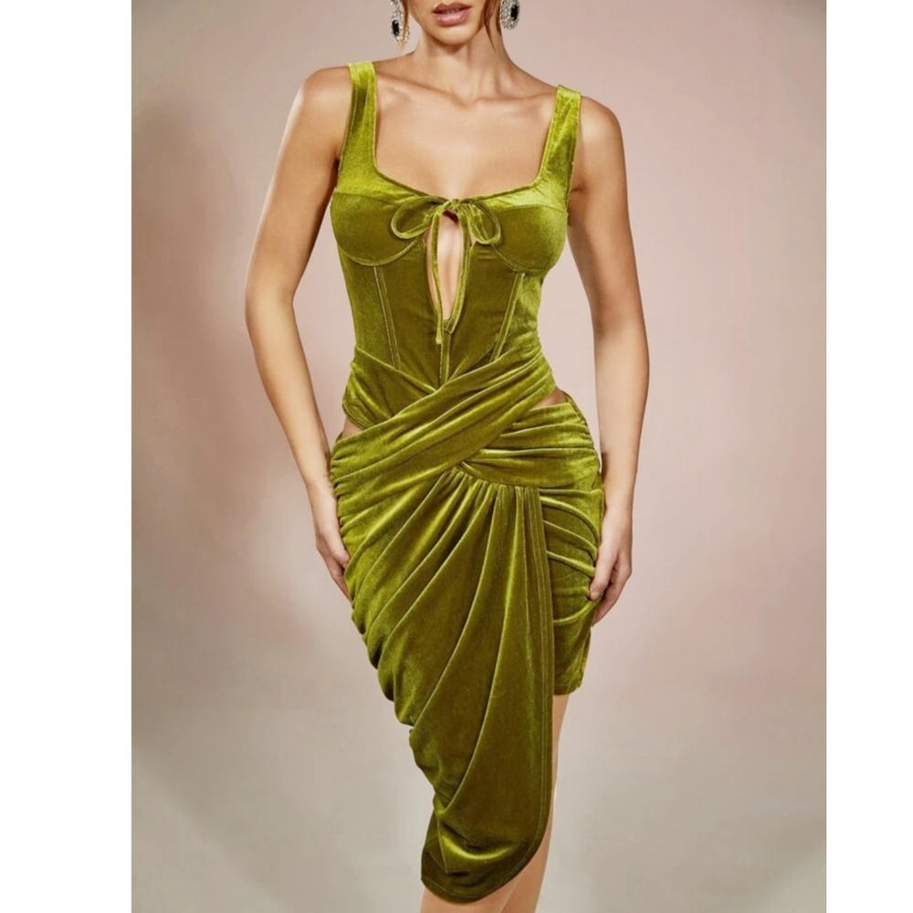 NEW | Dress Decode | Velvet Asymmetrical Hem Cut Out Front Ruched Dress - Picture 2 of 13